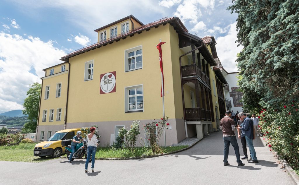Neueroffnung des Spendenlagers von RefugeesHelp, einer der größten ehrenamtlichen Vereine zur Flüchtlingshilfe in Tirol, in der Frau-Hitt-Straße in Hoetting. // Foto: Julia Hammerle; 16 06 16